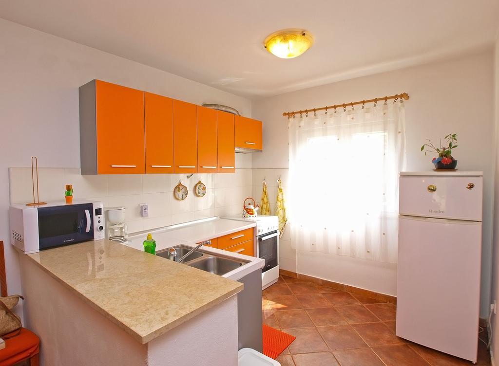 Apartment With 4 Bedrooms 446 Fažana エクステリア 写真